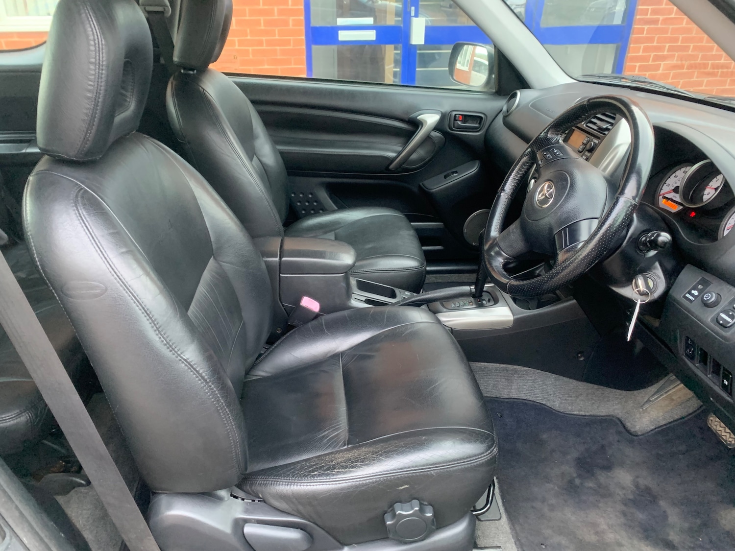 Used Toyota RAV4 2003 for sale - 76739331: Photo 14