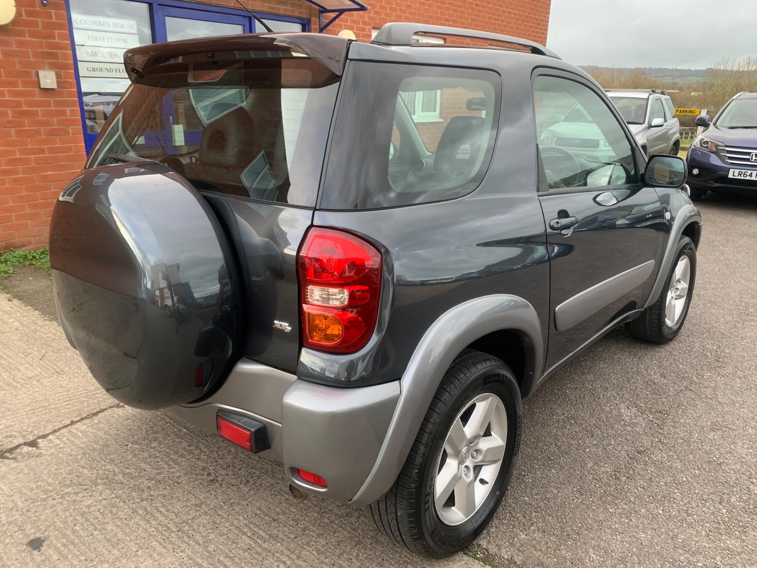 Used Toyota RAV4 2003 for sale - 76739331: Photo 5