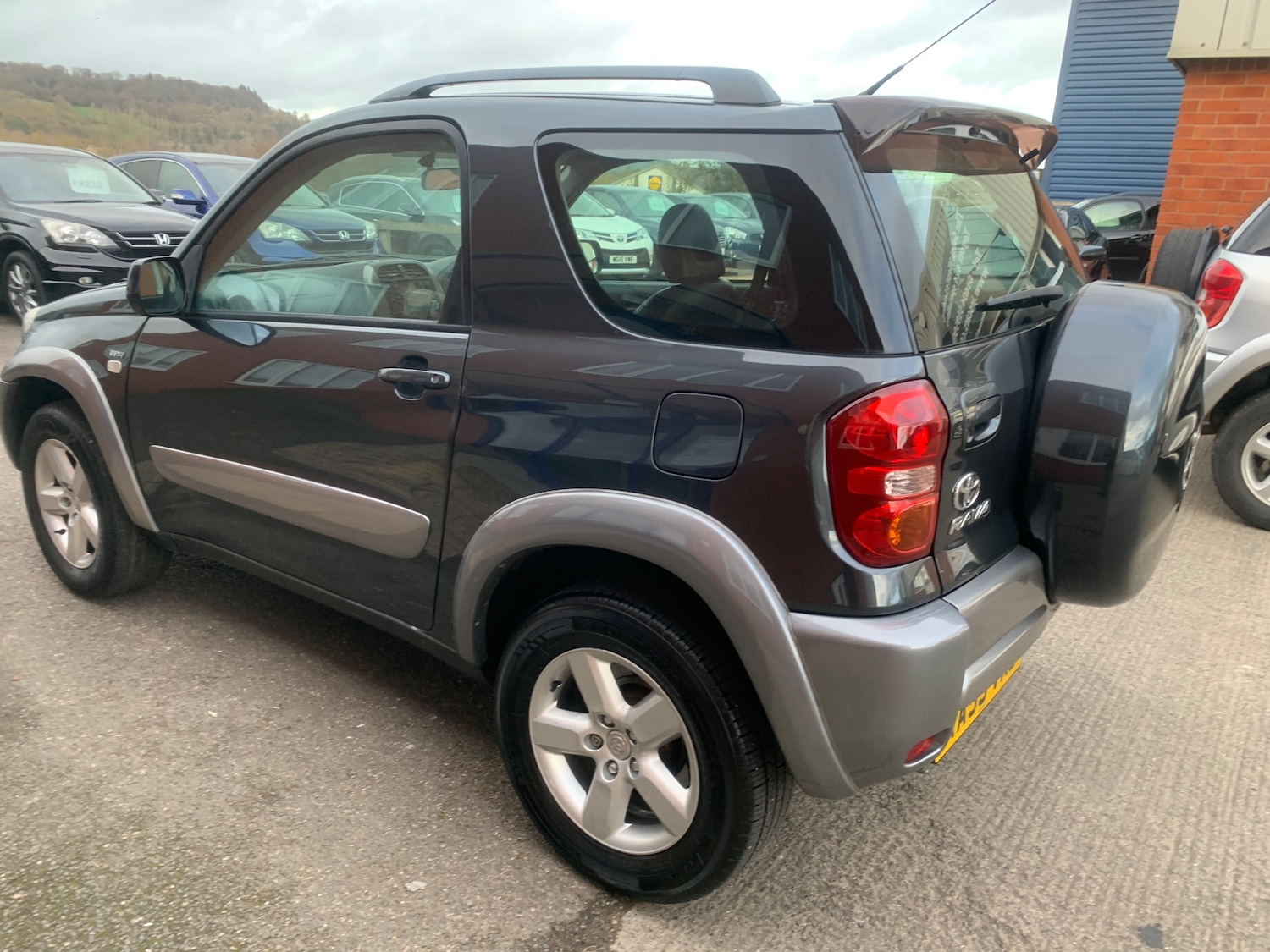 Used Toyota RAV4 2003 for sale - 76739331: Photo 8