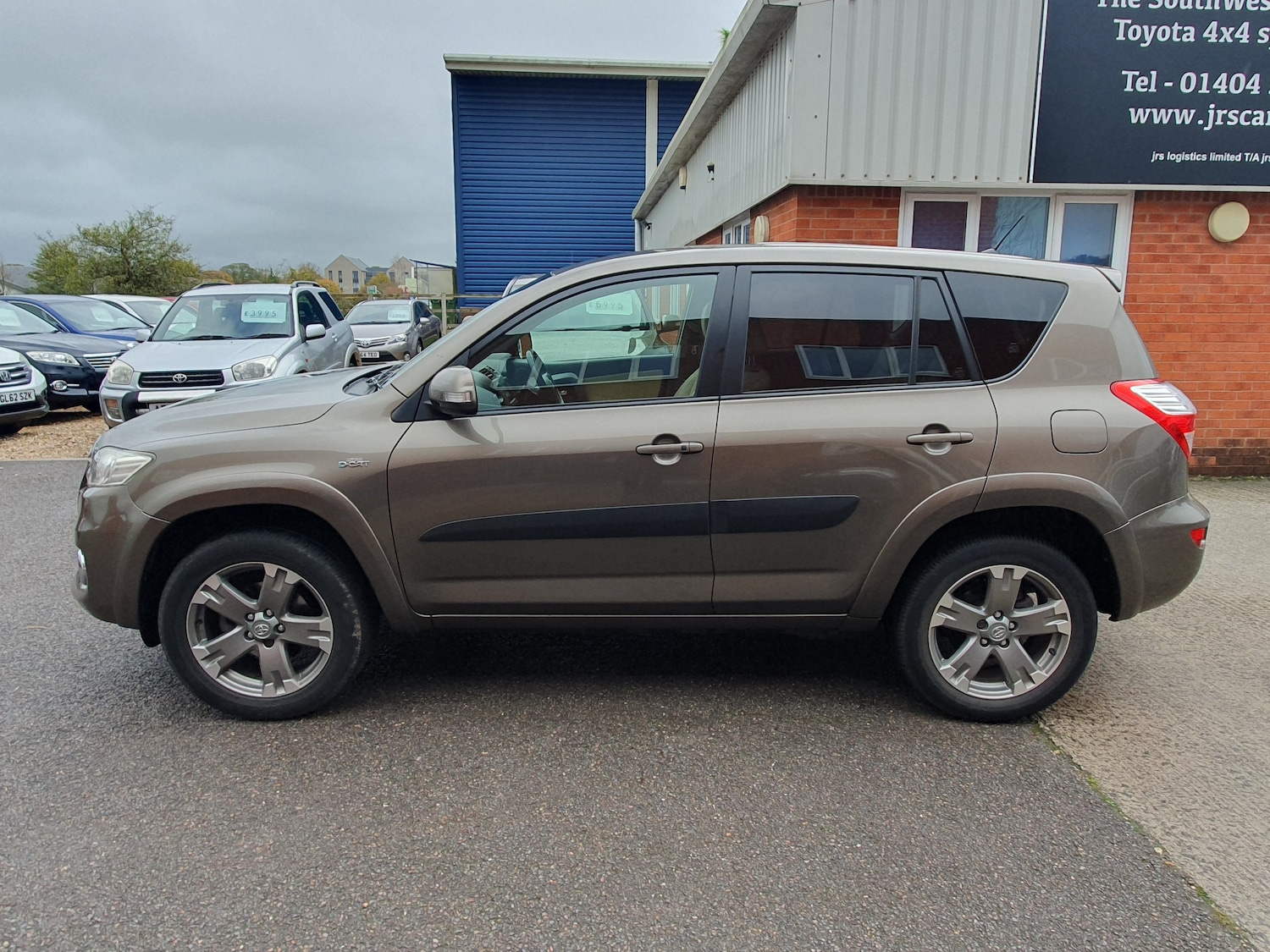 Used Toyota RAV4 2010 for sale - 76422608: Photo 14