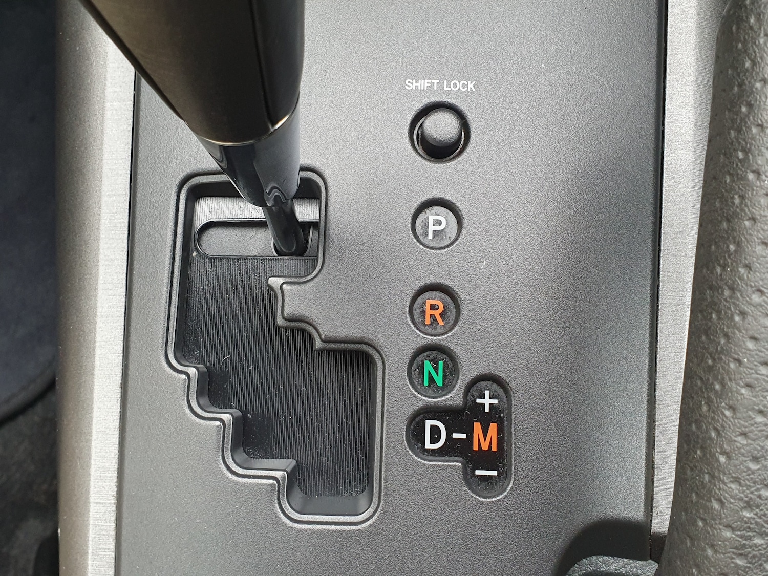 Used Toyota RAV4 2010 for sale - 76422608: Photo 31