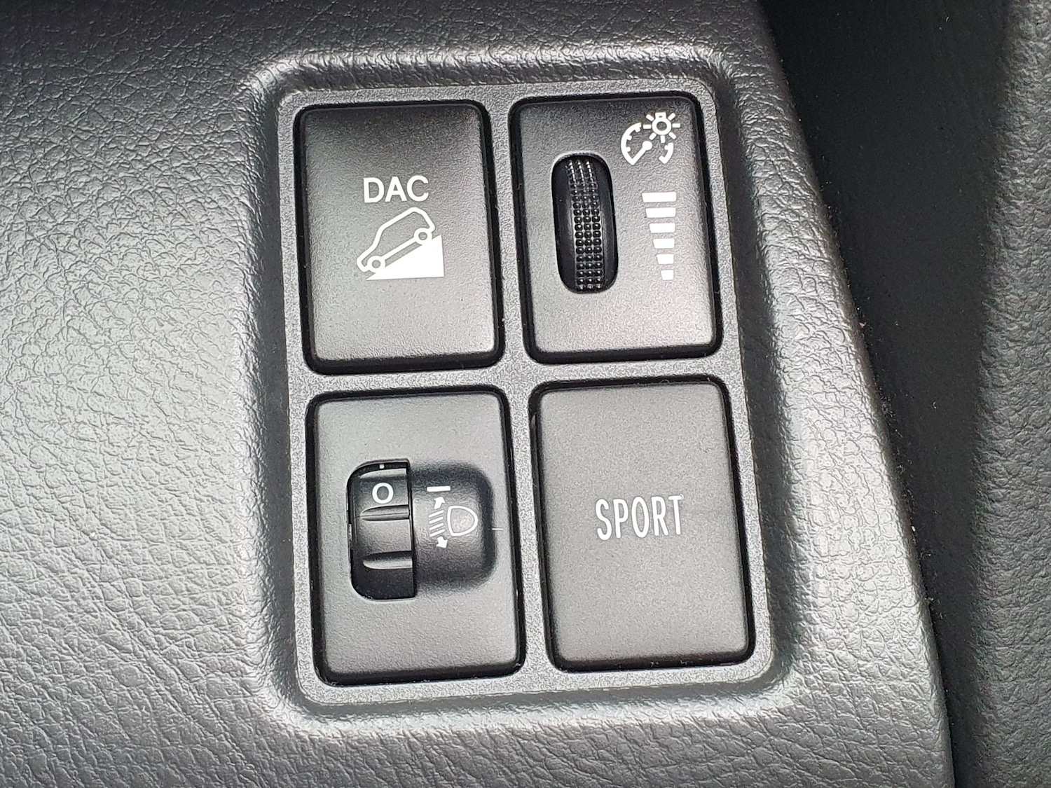 Used Toyota RAV4 2010 for sale - 76422608: Photo 33