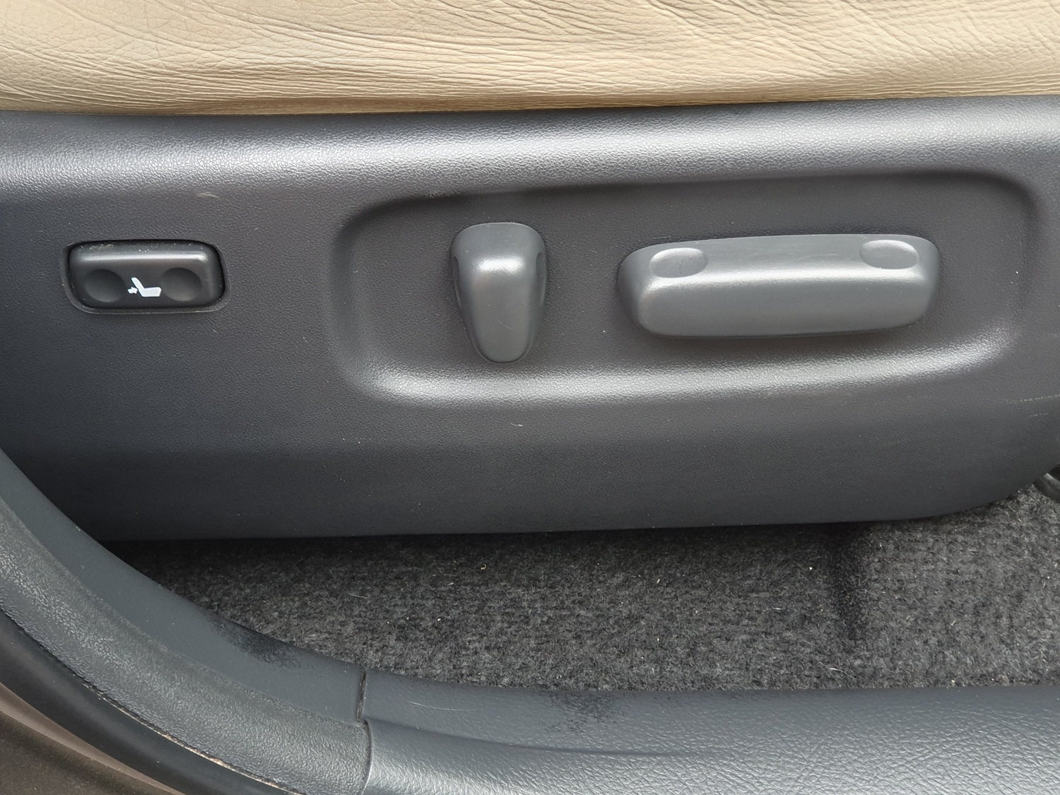 Used Toyota RAV4 2010 for sale - 76422608: Photo 34