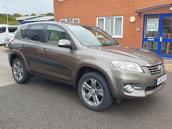 Used Toyota RAV4 2010 for sale - 76422608: Photo