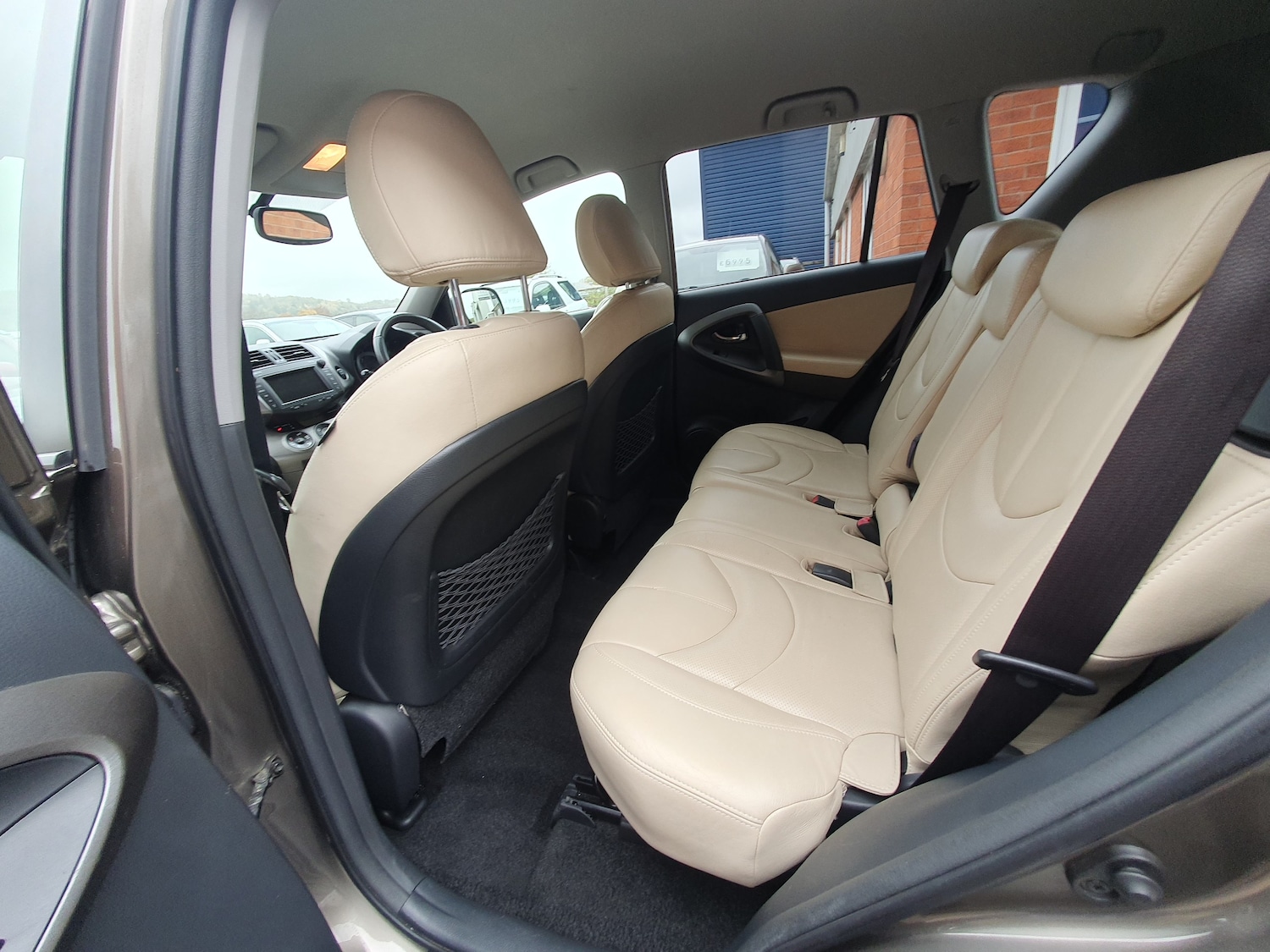 Used Toyota RAV4 2010 for sale - 76422608: Photo 40