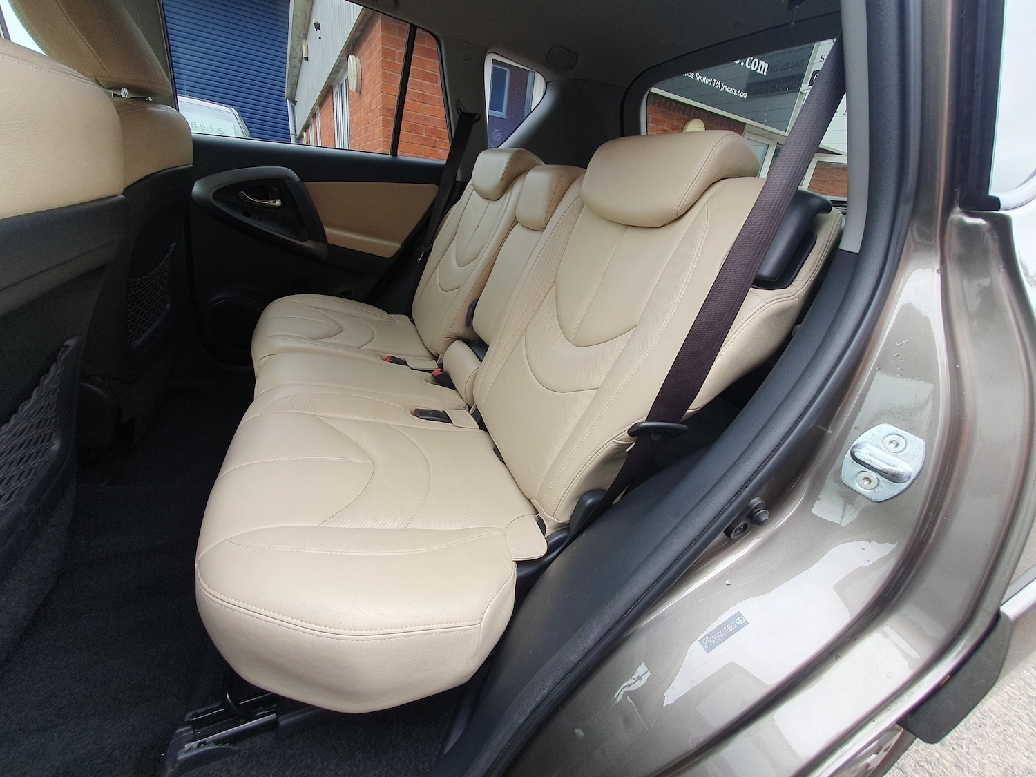 Used Toyota RAV4 2010 for sale - 76422608: Photo 41