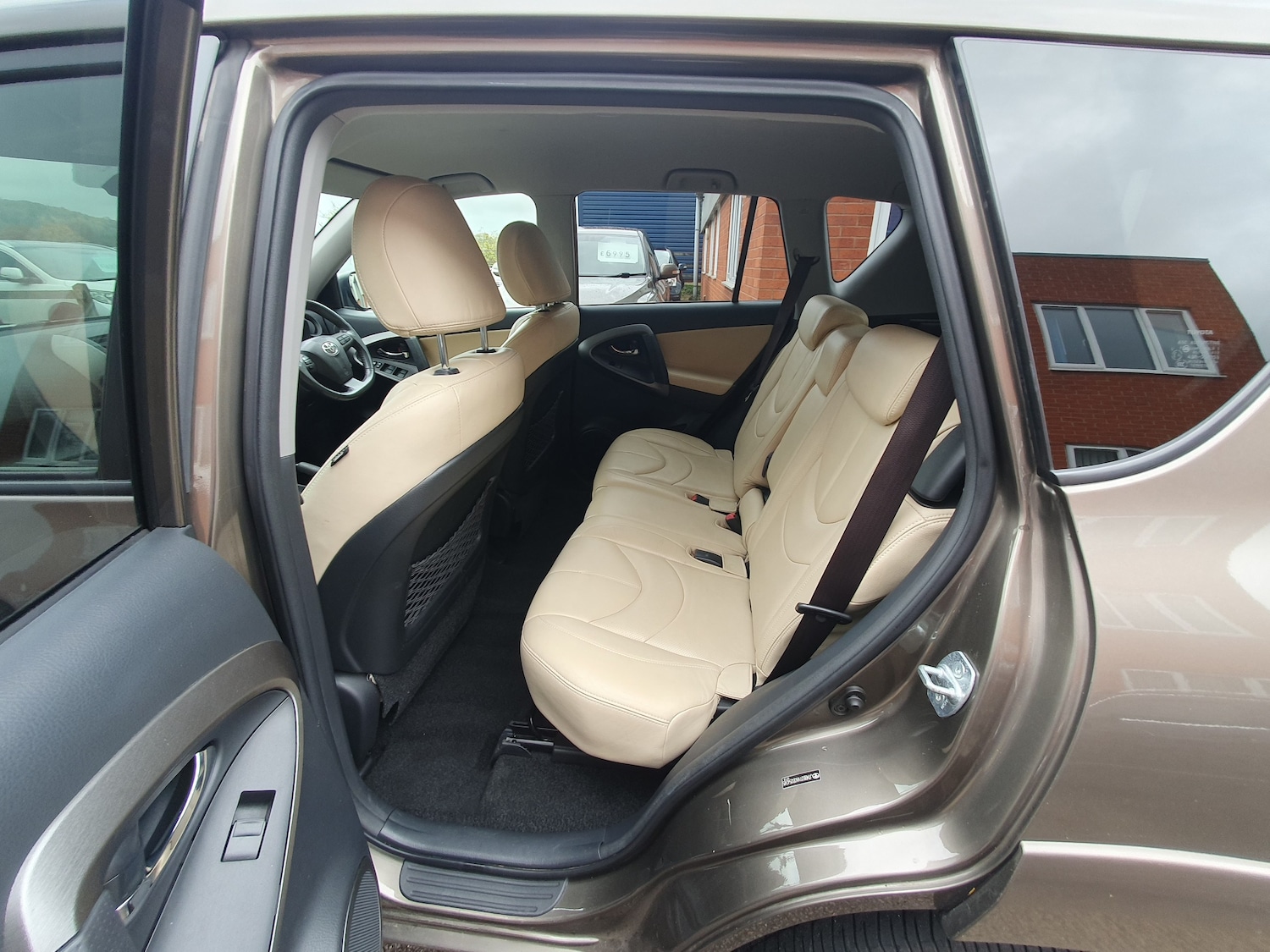 Used Toyota RAV4 2010 for sale - 76422608: Photo 42