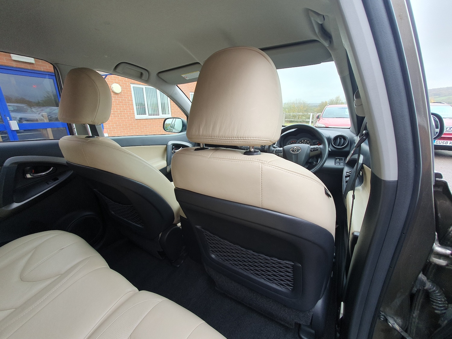 Used Toyota RAV4 2010 for sale - 76422608: Photo 46