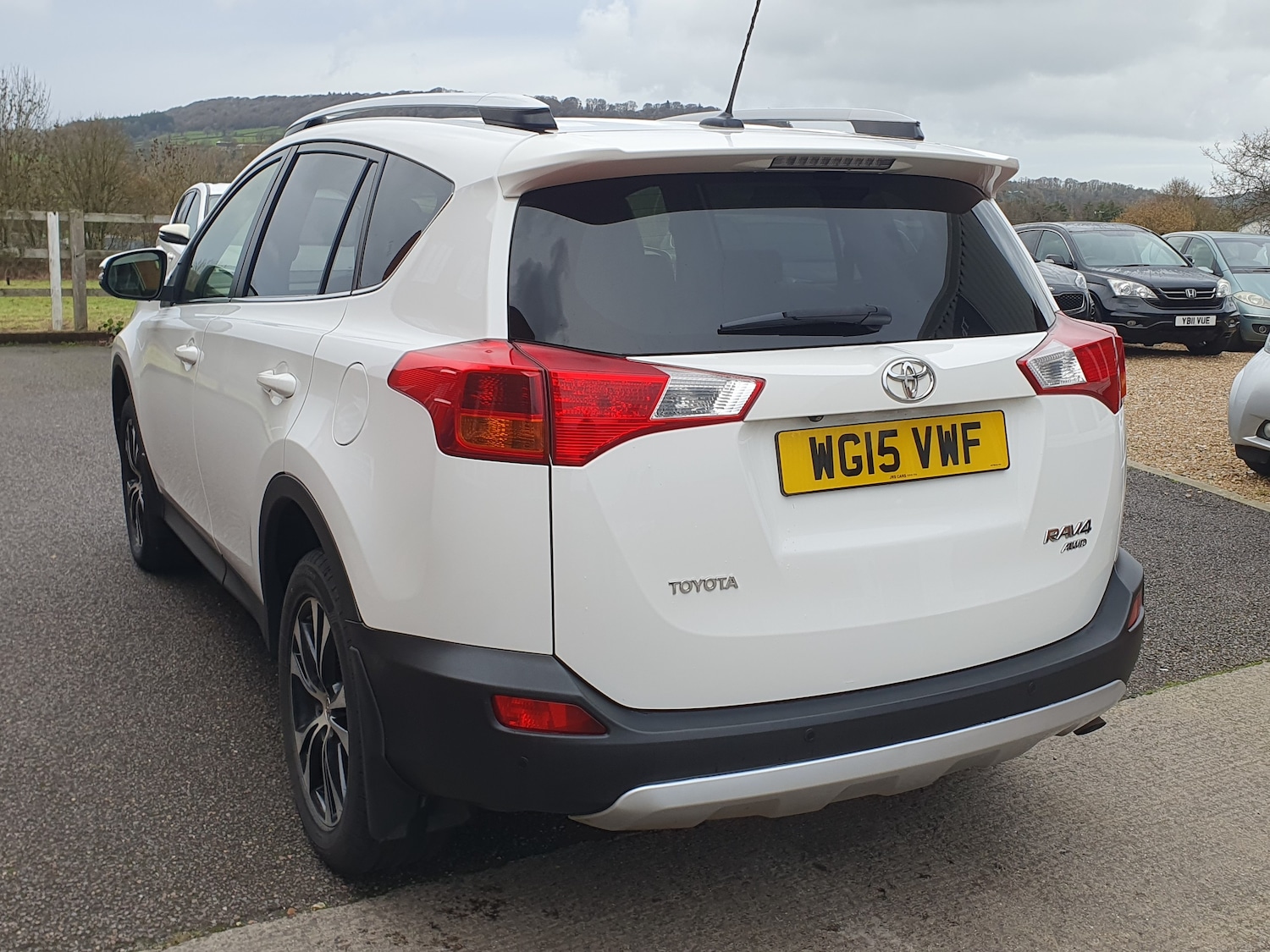 Used Toyota RAV4 2015 for sale - 76830841: Photo 13