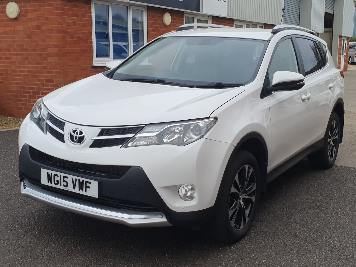 Used Toyota RAV4 2015 for sale - 76830841: Photo 5