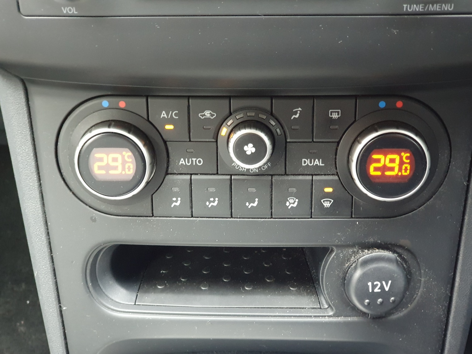 Used Nissan Qashqai 2012 for sale - 76480821: Photo 11