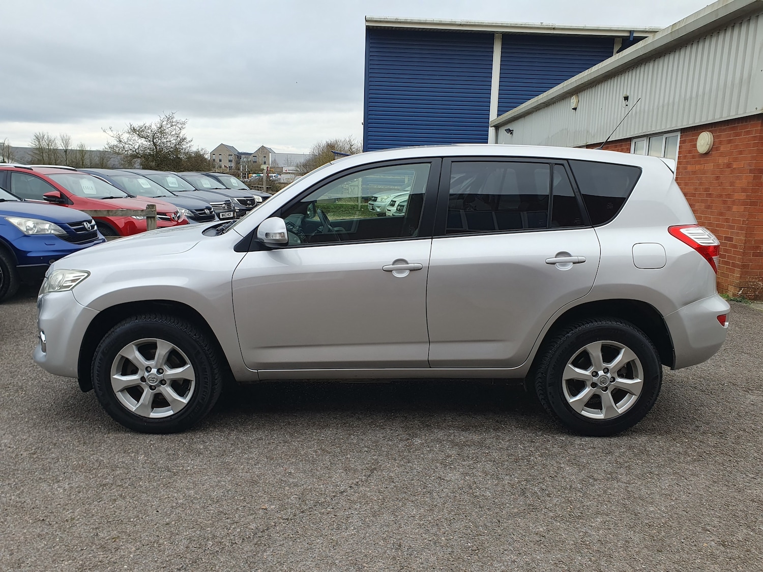 Used Toyota RAV4 2010 for sale - 77779490: Photo 11