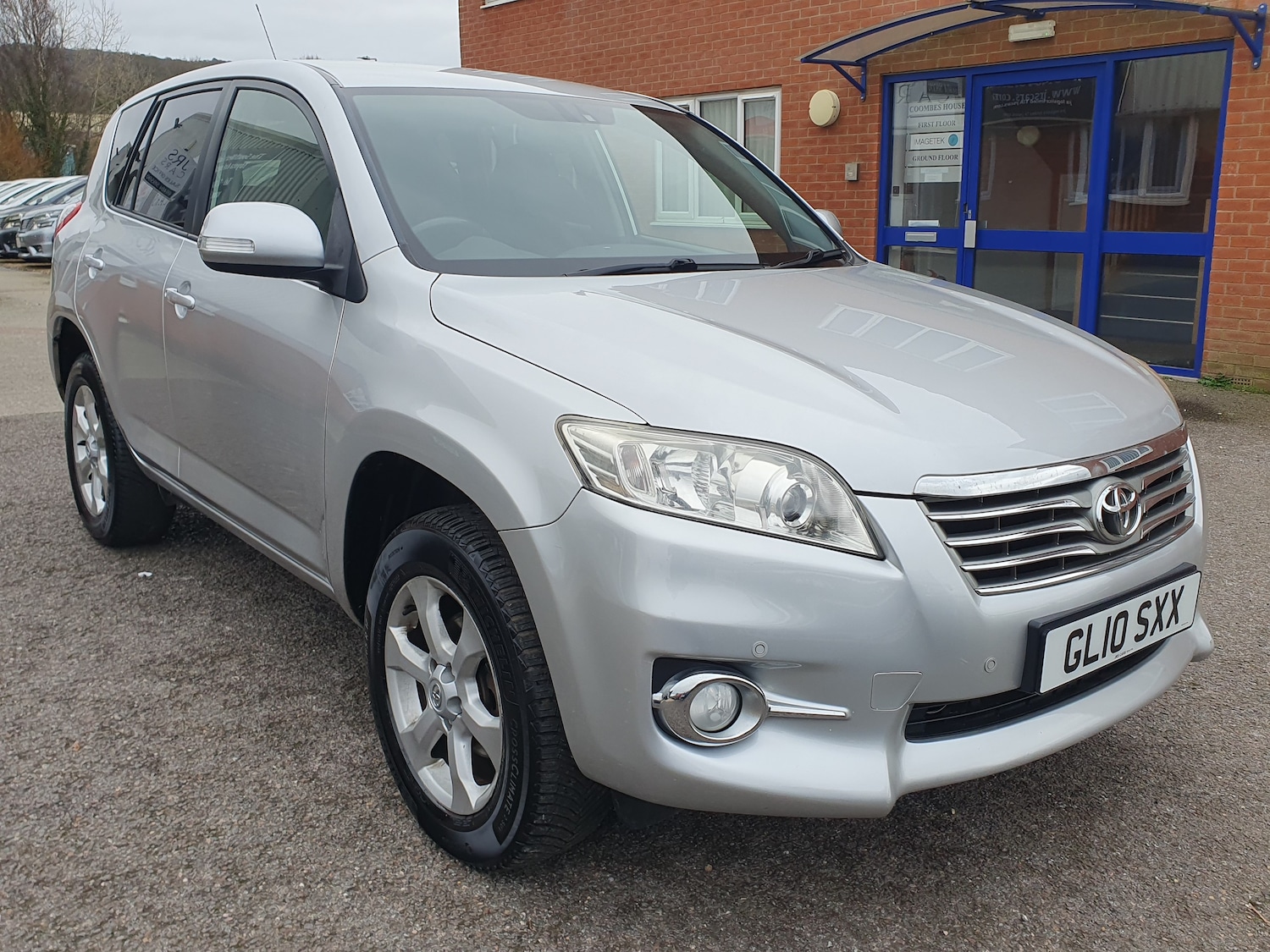 Used Toyota RAV4 2010 for sale - 77779490: Photo 2