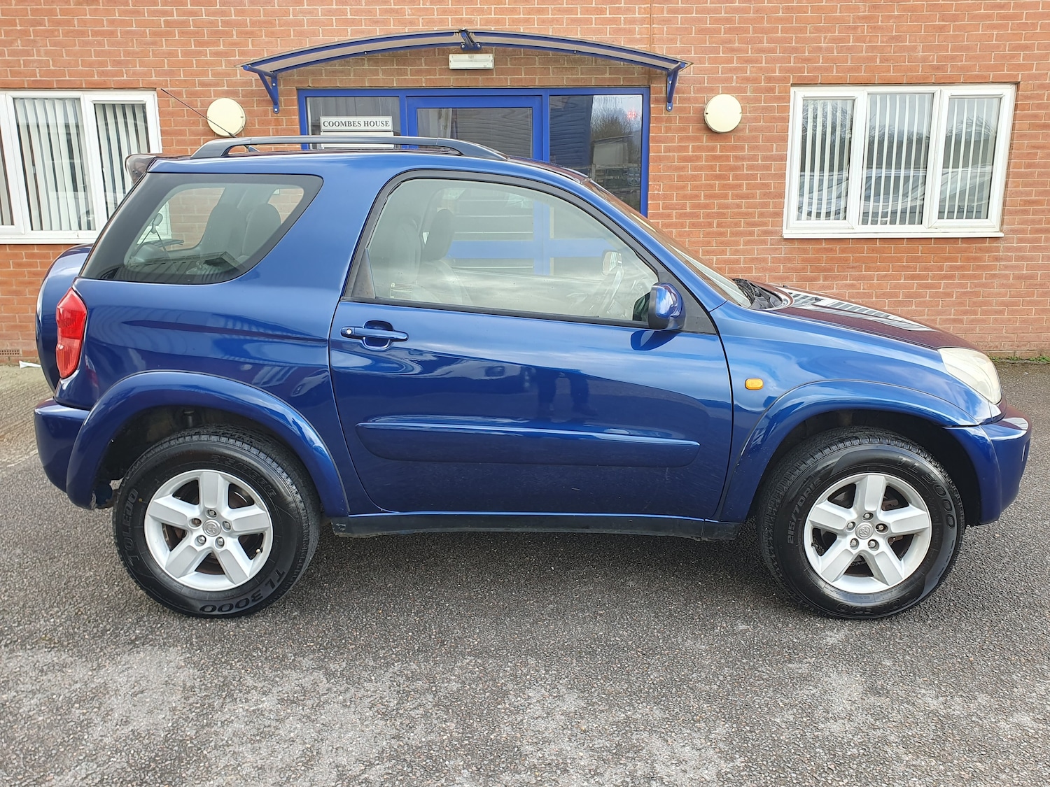 Used Toyota RAV4 2003 for sale - 77878719: Photo 8