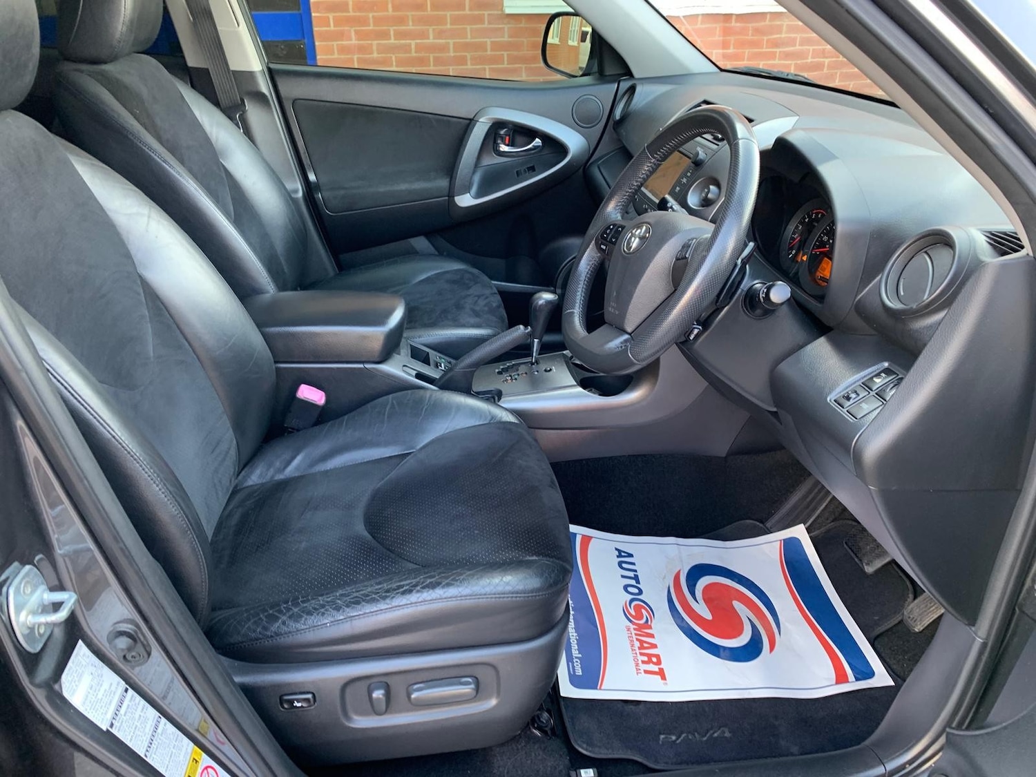 Used Toyota RAV4 2016 for sale - 77962416: Photo 13