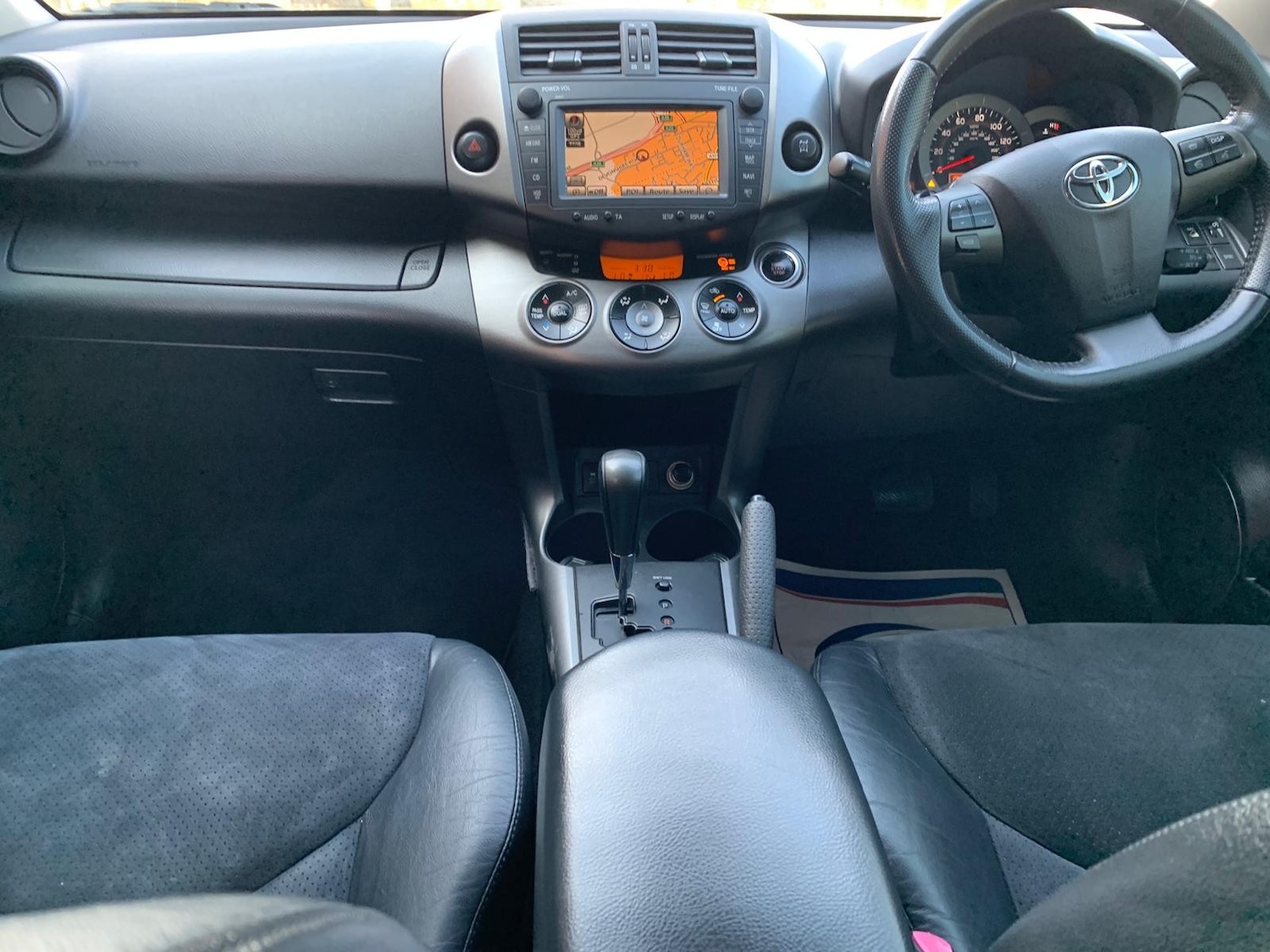 Used Toyota RAV4 2016 for sale - 77962416: Photo 17