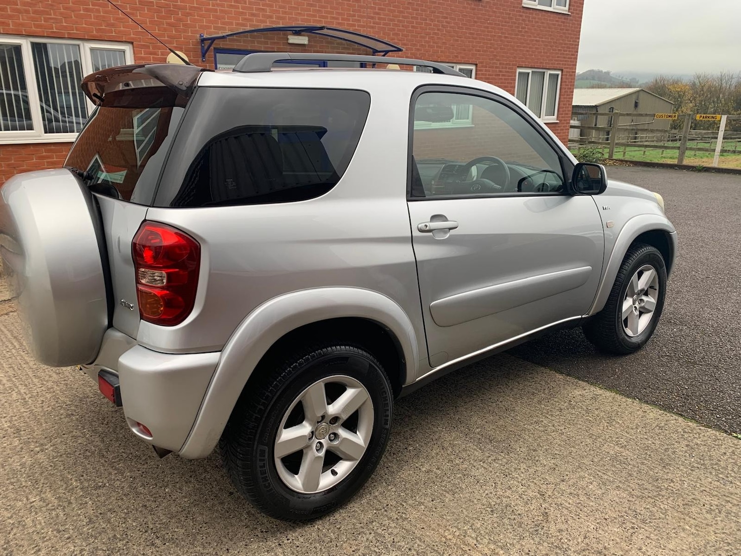 Used Toyota RAV4 2005 for sale - 76574922: Photo 10
