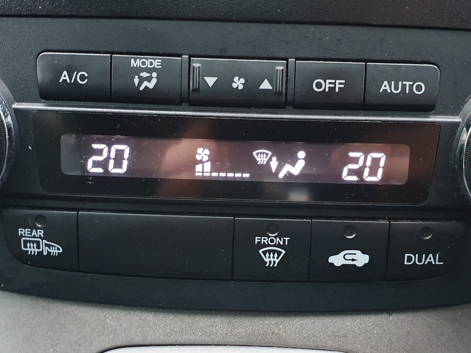 Used Honda CR-V 2010 for sale - 77226123: Photo 28