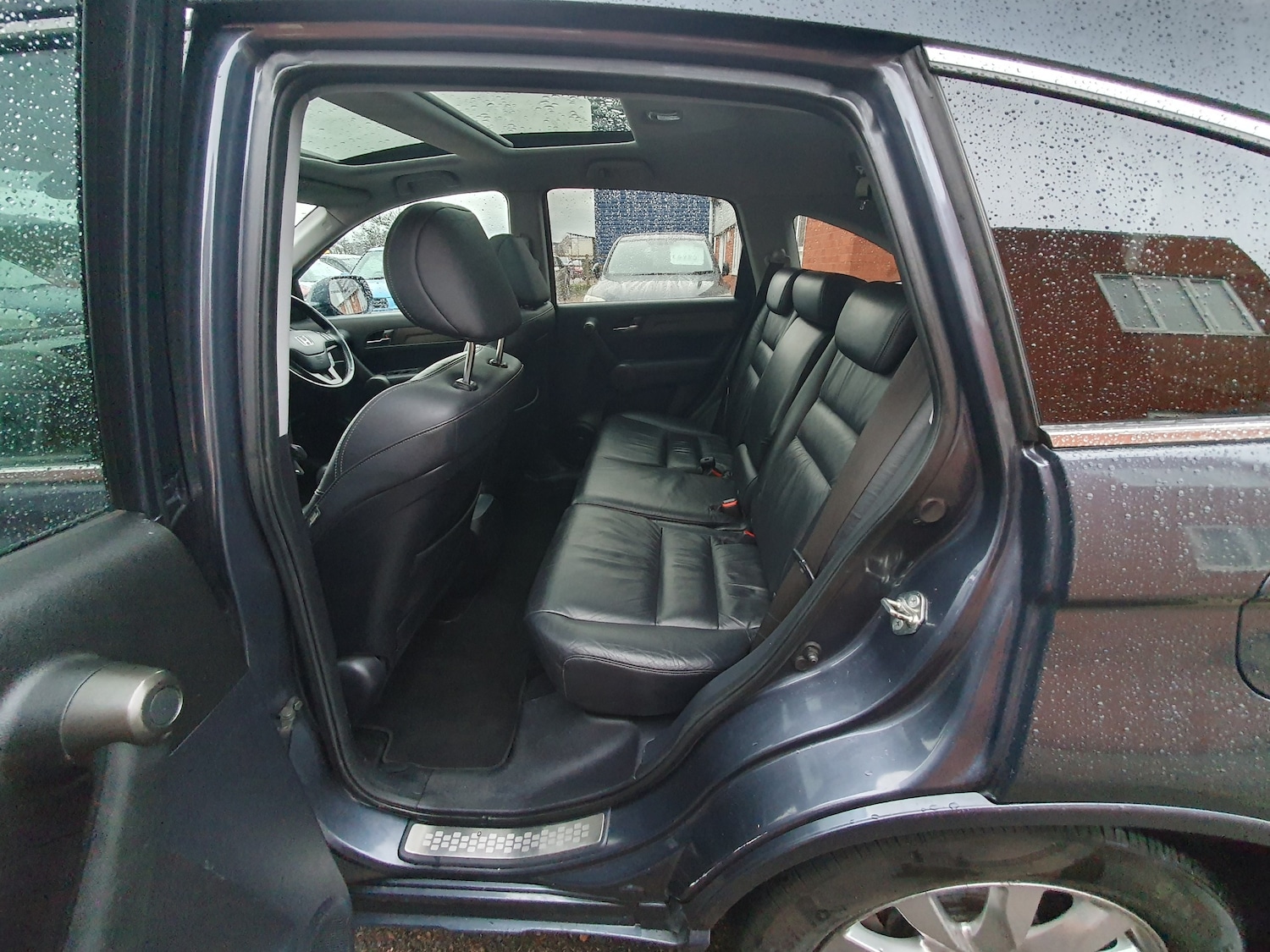 Used Honda CR-V 2010 for sale - 77226123: Photo 47