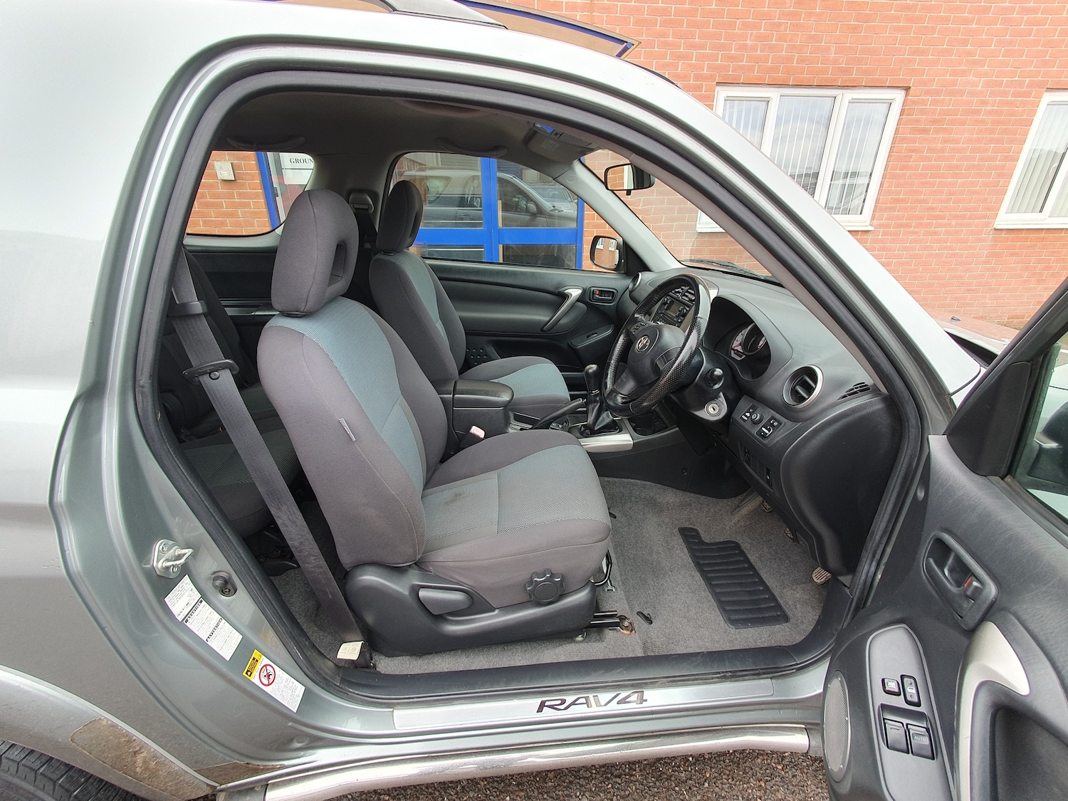 Used Toyota RAV4 2004 for sale - 78059910: Photo 18