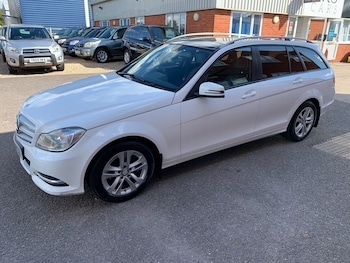 (14) - 2.1 C200 CDI Executive SE Estate 5dr Diesel G-Tronic+ Euro 5 PANORAMIC ROOF