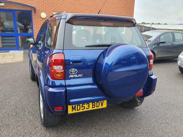 Used Toyota RAV4 2004 for sale - 76328862: Photo 10