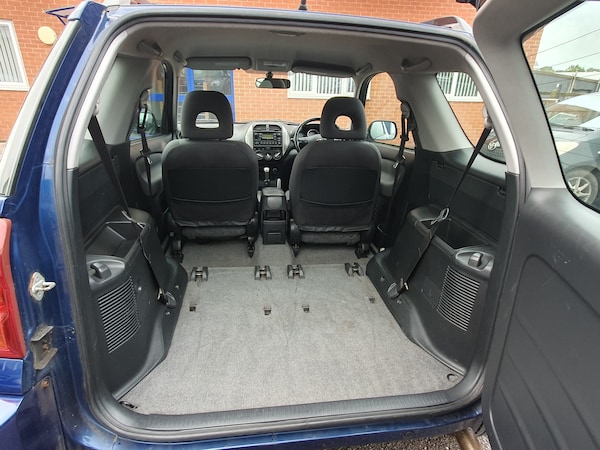Used Toyota RAV4 2004 for sale - 76328862: Photo 17