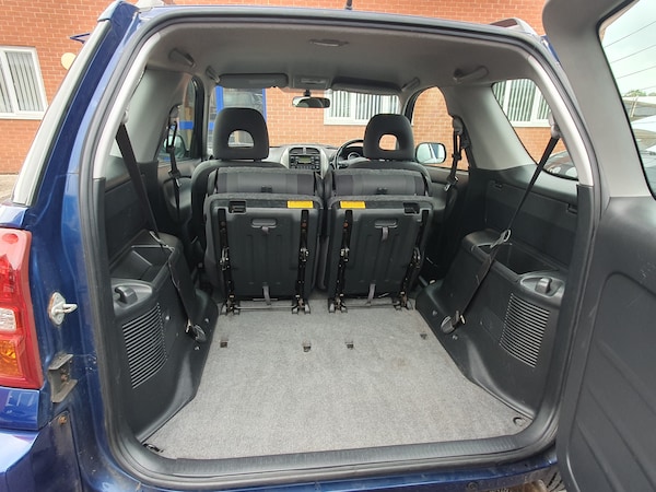 Used Toyota RAV4 2004 for sale - 76328862: Photo 19