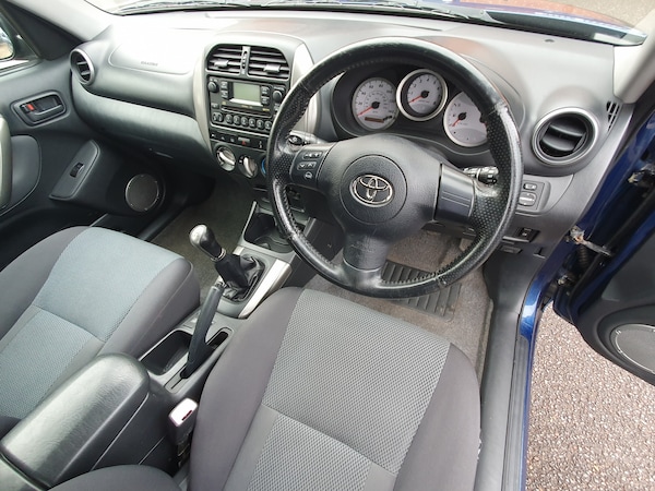 Used Toyota RAV4 2004 for sale - 76328862: Photo 29