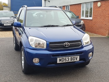 Used Toyota RAV4 2004 for sale - 76328862: Photo 2