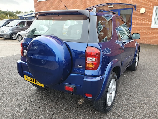 Used Toyota RAV4 2004 for sale - 76328862: Photo 8