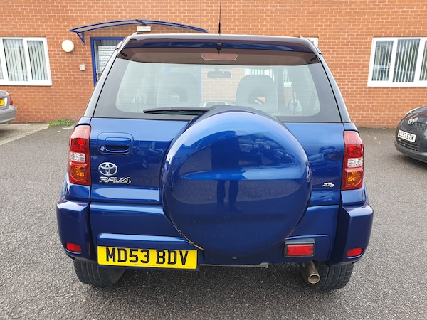 Used Toyota RAV4 2004 for sale - 76328862: Photo 9