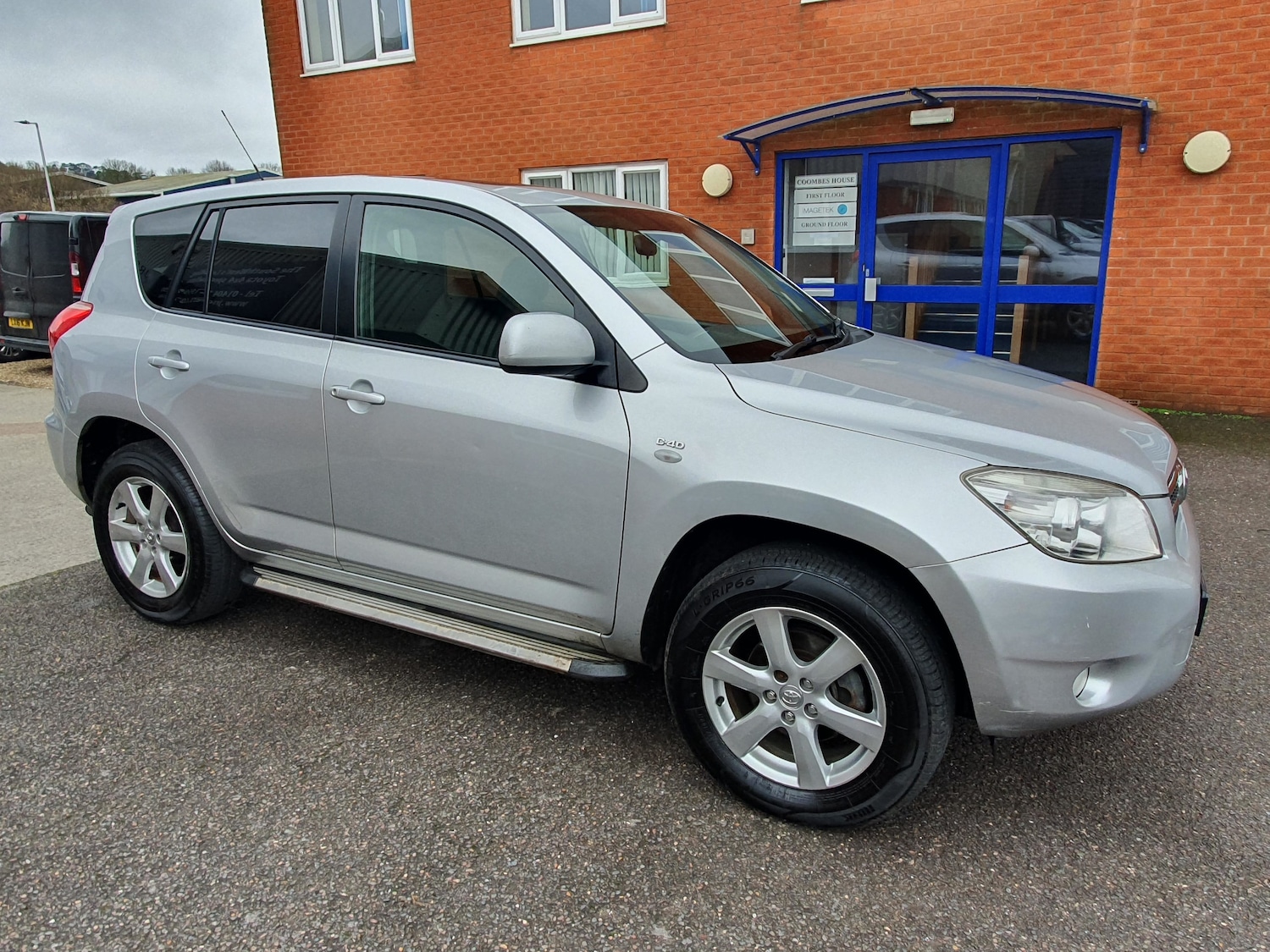 Used Toyota RAV4 2009 for sale - 77327228: Photo 4