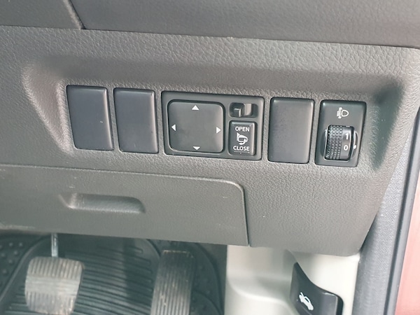 Used Nissan X-Trail 2005 for sale - 76273664: Photo 36