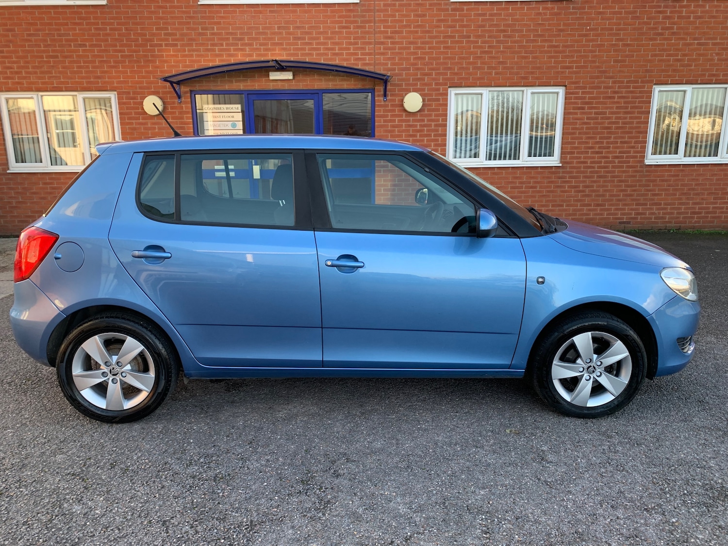 Used Skoda Fabia 2014 for sale - 76896372: Photo 3