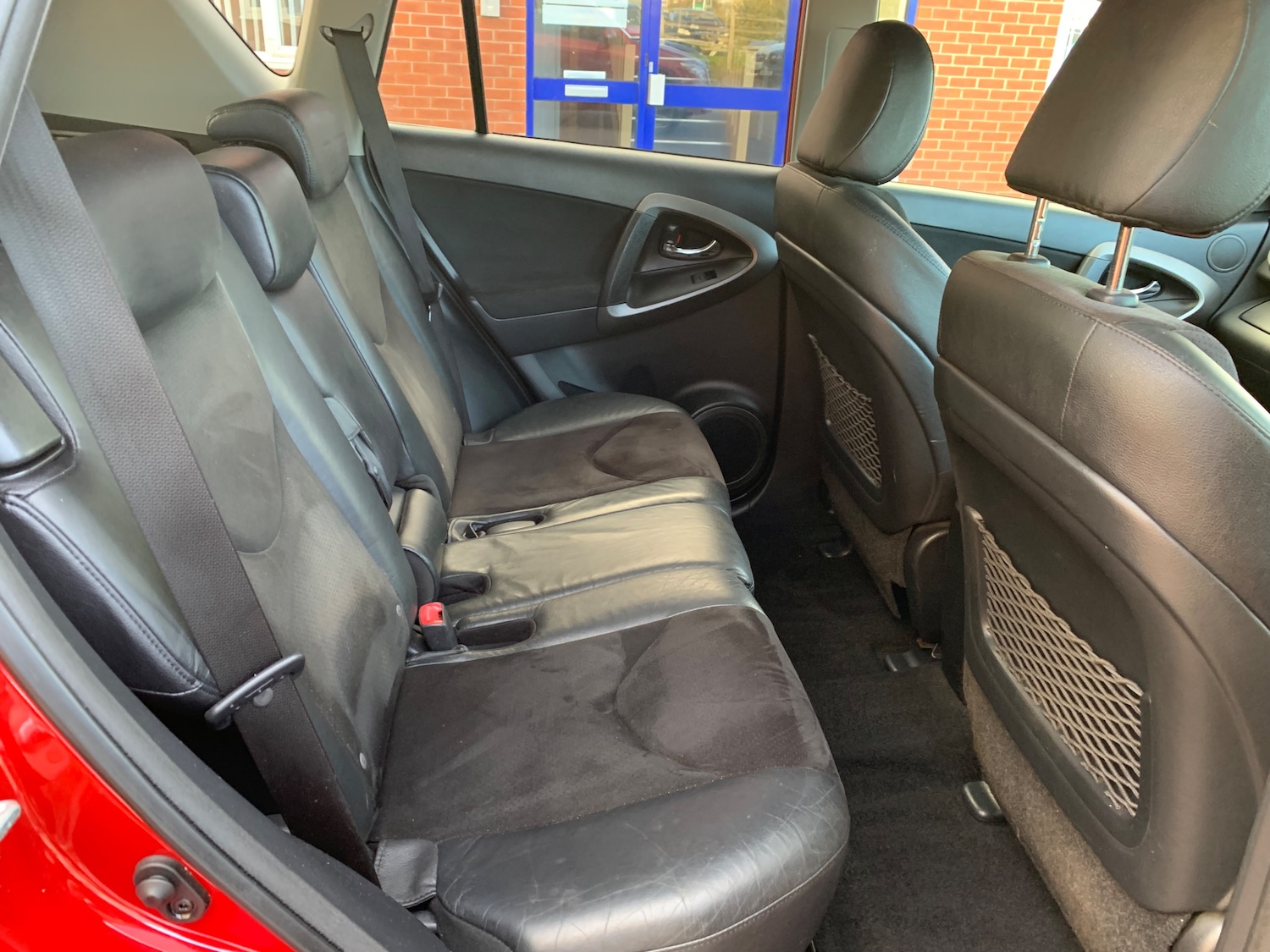 Used Toyota RAV4 2012 for sale - 76391920: Photo 12