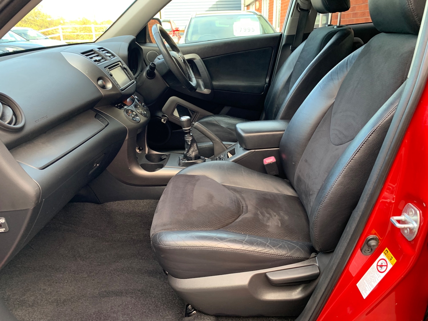 Used Toyota RAV4 2012 for sale - 76391920: Photo 13