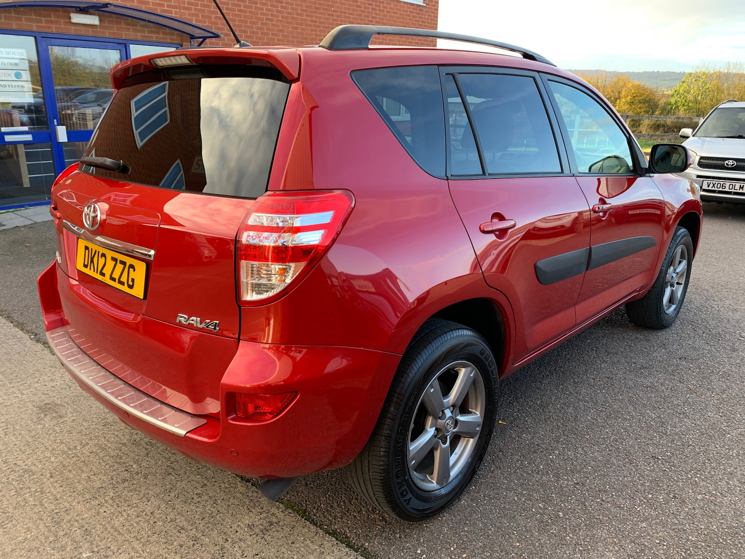 Used Toyota RAV4 2012 for sale - 76391920: Photo 5