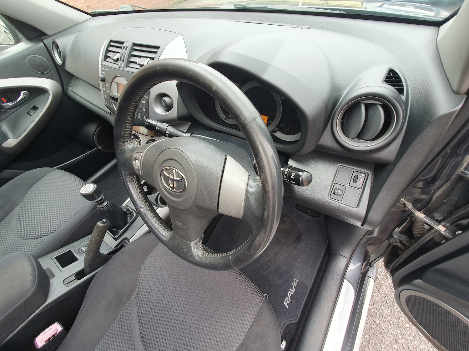 Used Toyota RAV4 2007 for sale - 77960042: Photo 28