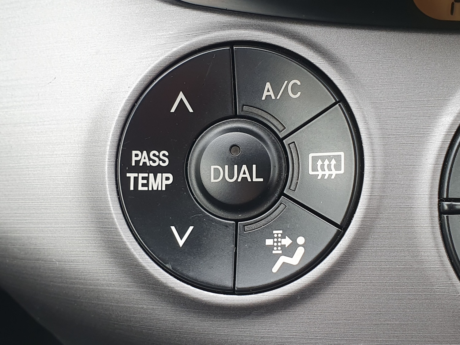 Used Toyota RAV4 2007 for sale - 77960042: Photo 36