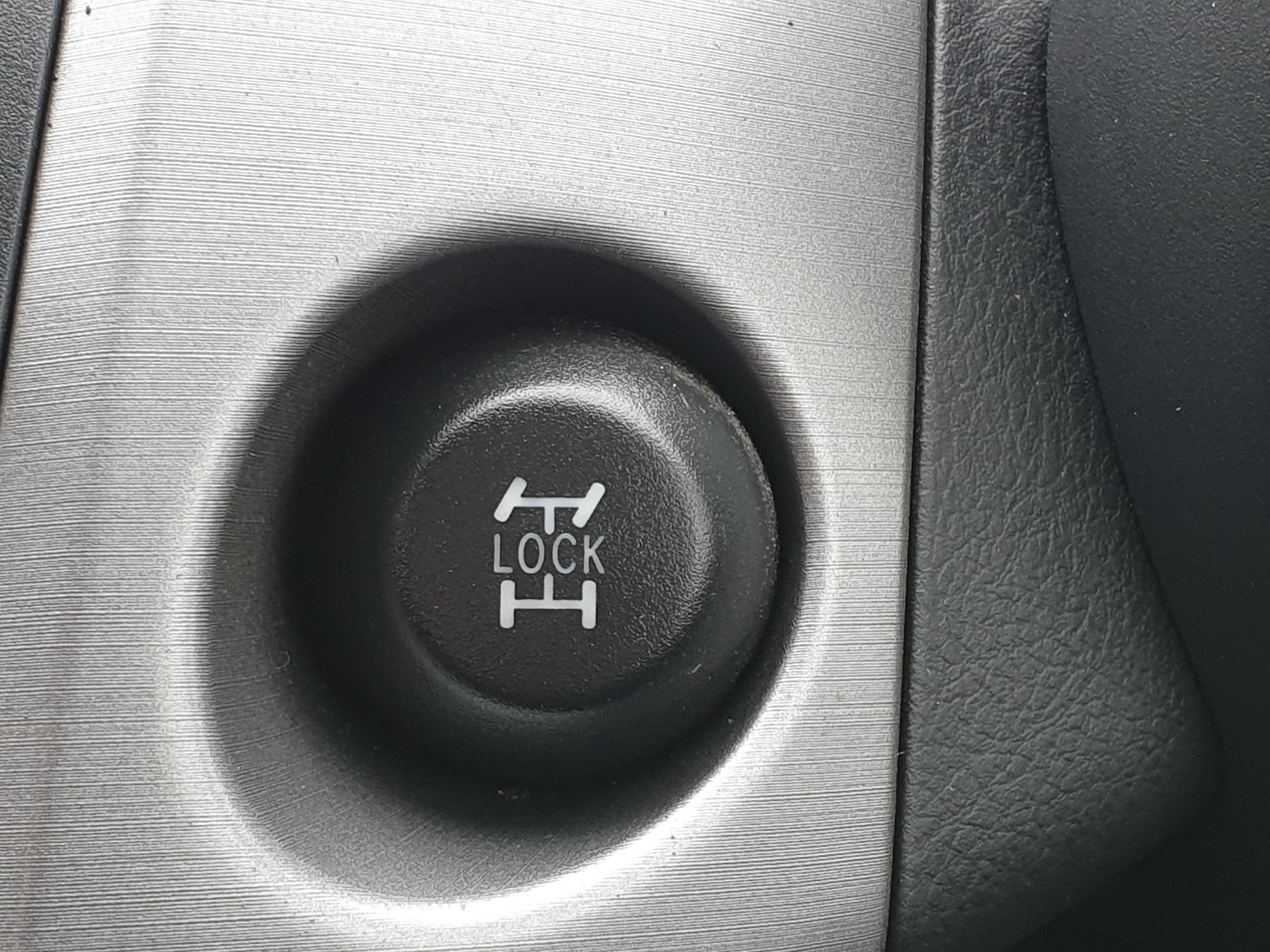 Used Toyota RAV4 2007 for sale - 77960042: Photo 37