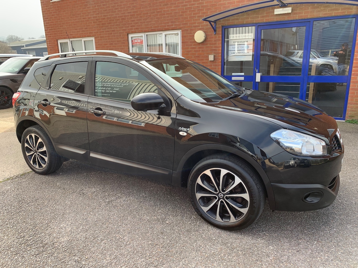 Used Nissan Qashqai 2012 for sale - 77764252: Photo 2