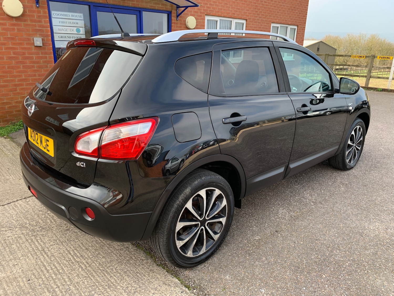 Used Nissan Qashqai 2012 for sale - 77764252: Photo 4