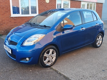 Used Toyota Yaris 2010 for sale - 78107077: Photo