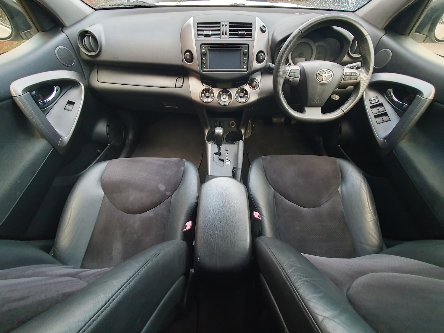 Used Toyota RAV4 2012 for sale - 77319688: Photo 17