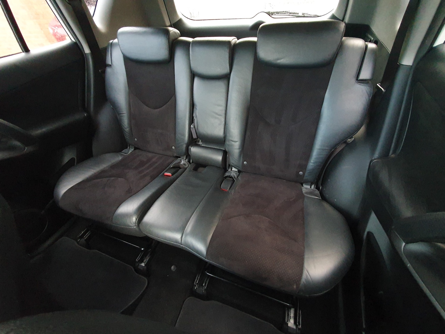 Used Toyota RAV4 2012 for sale - 77319688: Photo 24