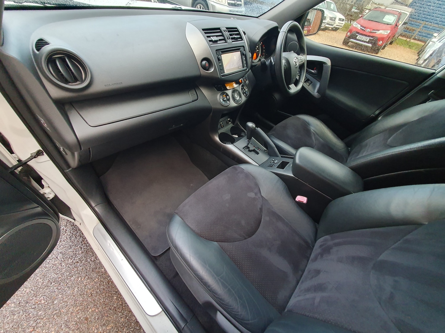 Used Toyota RAV4 2012 for sale - 77319688: Photo 26