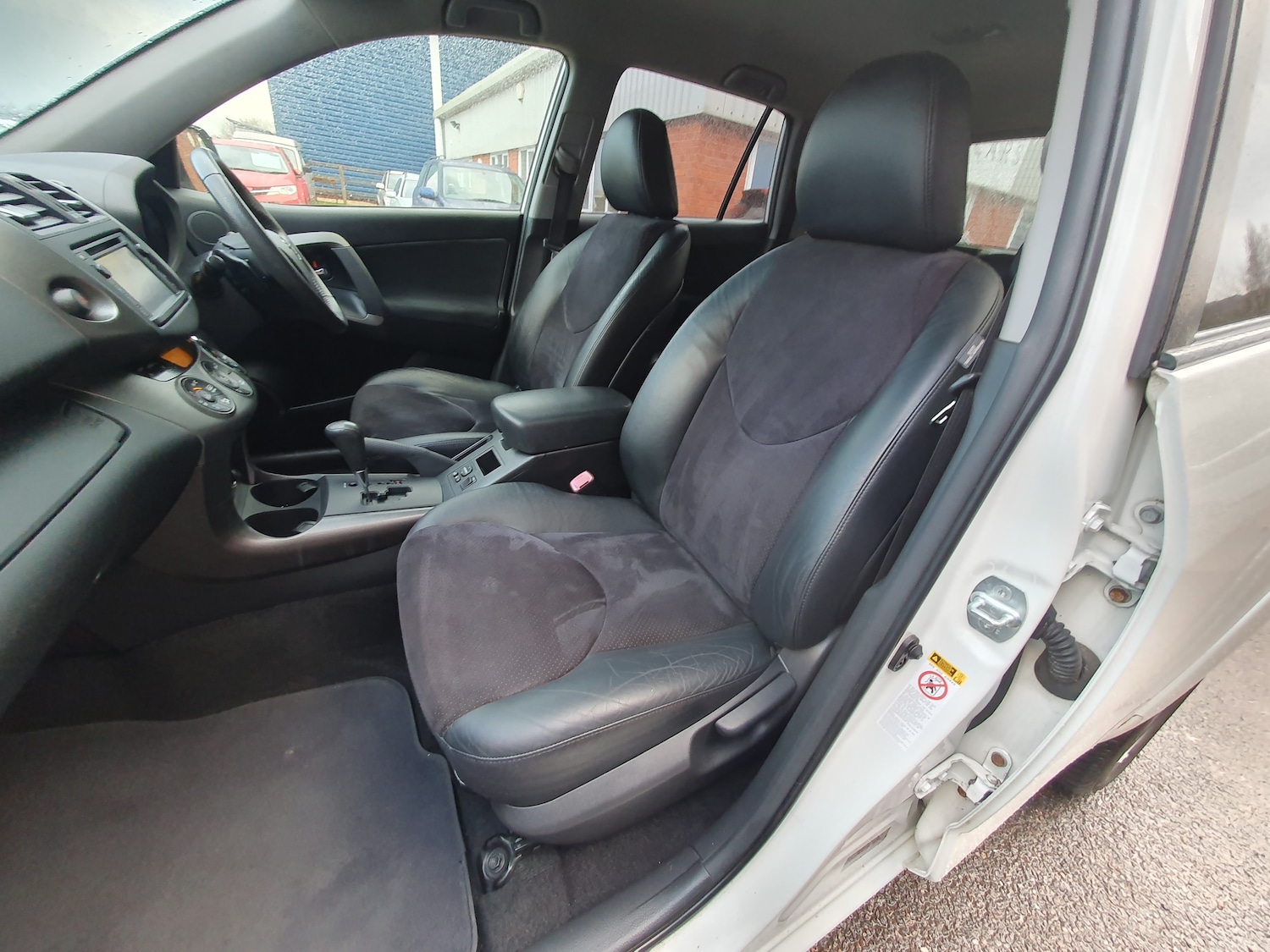 Used Toyota RAV4 2012 for sale - 77319688: Photo 27