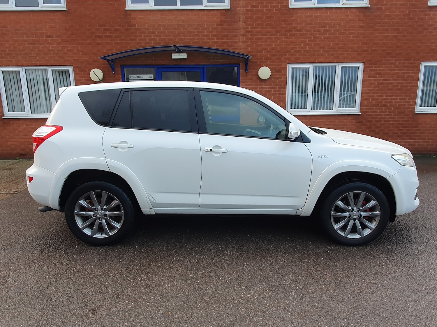 Used Toyota RAV4 2012 for sale - 77319688: Photo 4