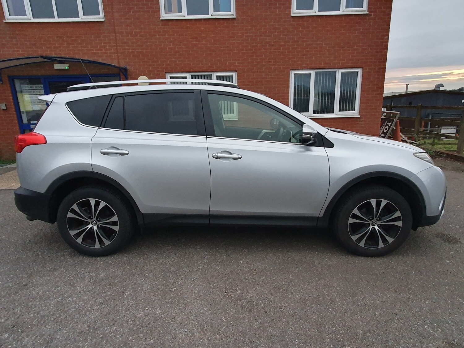 Used Toyota RAV4 2014 for sale - 77786389: Photo 12